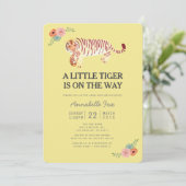 Maman Tiger Carry Cub Baby shower jaune Invitation (Debout devant)