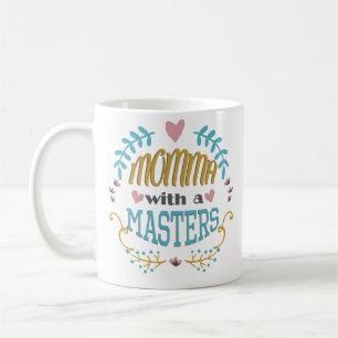 Mamans avec une tasse de café d'obtention du