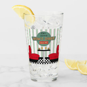 Mama's Retro Diner met Burgers & Bier Glas