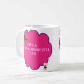 Mamie de mamie accroche une tasse d'escroc (Devant gauche)