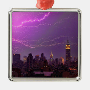 Mammoth Lightning Strike Over Midtown NYC Skyline Metalen Ornament