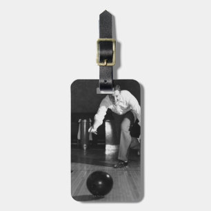Man Bowling Bagagelabel