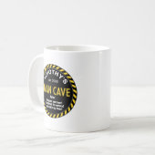 Man Cave Let op Tape Effect & Regels Koffiemok (Voorkant links)