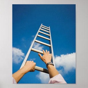 Man dat een ladder poster beklimt