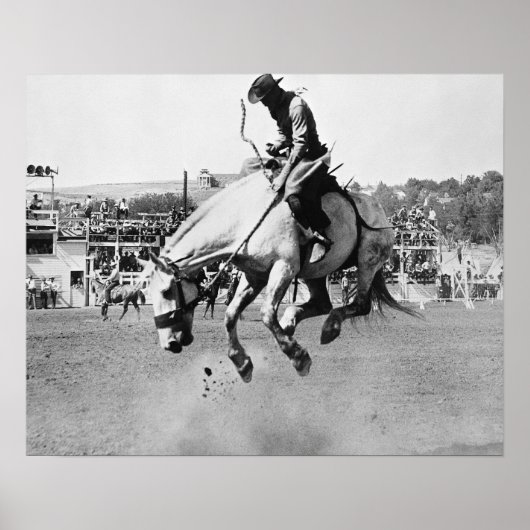 Man dat het springpaard in rodeo rijdt poster (Voorkant)