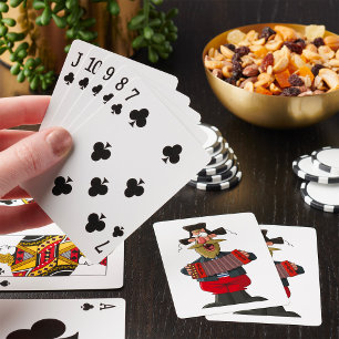 Man die op de accordeon speelt pokerkaarten