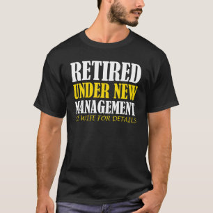 Man met pensioen onder nieuwe leiding zie vrouw vo t-shirt