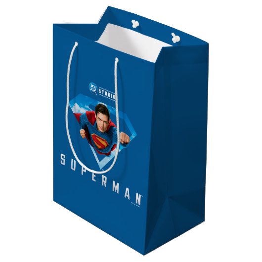 Man of Steel in Flight Medium Cadeauzakje (Achterkant Gekanteld)