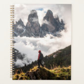 man on misty mountains planner (Voorkant)
