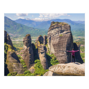 Man op de bergtop foto afdruk