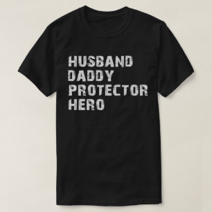 man pappa protector held t-shirt