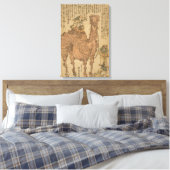 Man Spelen Driehoek op Camel Canvas Afdruk (Insitu (Slaapkamer))