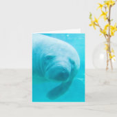 Manatee Digitale Kunst "oh hi" Kaart (Gele Bloem)