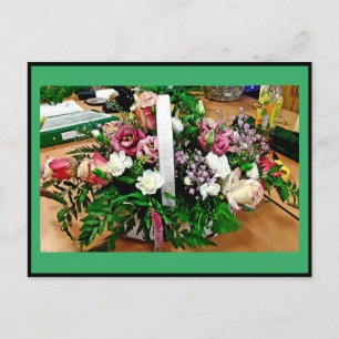 MAND MET HANDVAT BRIEFKAART