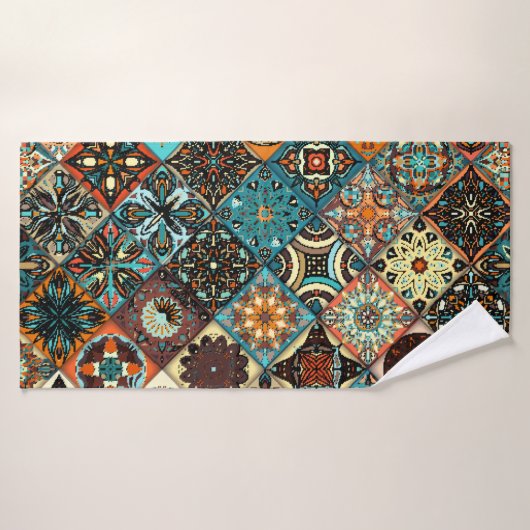 Mandala à fleurs ethniques sans couture motif. M c (Serviette de bain)