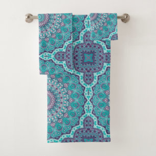 Mandala à l'aquarelle en turquoise et violet