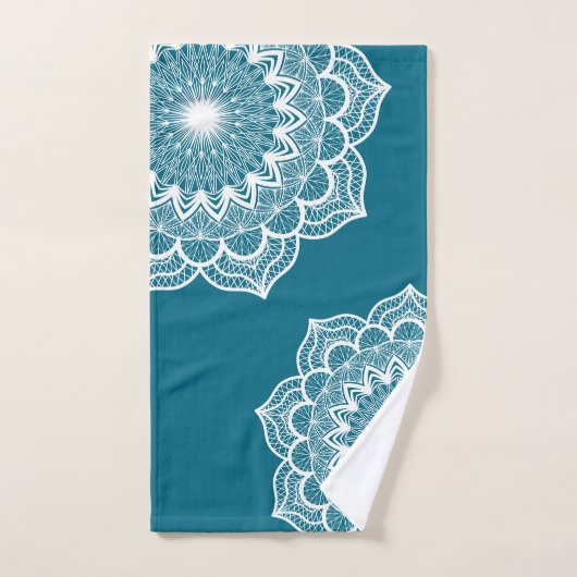 Mandala blanc sur fond bleu (Serviette à main)