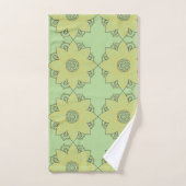 Mandala de fleurs vert et jaune (Serviette à main)