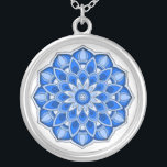 Mandala en collier bleu<br><div class="desc">Alors que le mandala est né en Inde, aujourd'hui la beauté des mandalas modernisées sont adaptées à de nombreux articles dans la maison, ainsi que pour les décorations sur les vêtements. Note : il y a une variété de produits avec ce design adapté à votre maison ou fonction, & mandalas...</div>