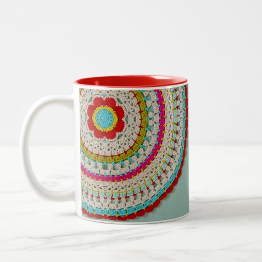 Mandala floral de mod tasse à deux tons de 11 (Gauche)