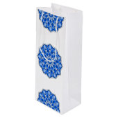 Mandala in het blauw wijn cadeautas (Voorkant Gekanteld)