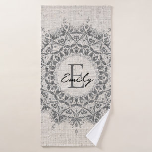 Mandala naam monogram monochroom lichtgrijs badhanddoek