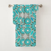 Mandala Pattern, Turquoise, Silver Grey en White Bad Handdoek (Insitu)