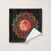Mandala rouge et or (Gant de toilette)