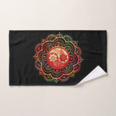 Mandala rouge et or (Serviette à main)