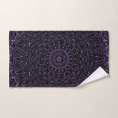 Mandala Violet Améthyste à la Symétrie Intriquée (Serviette à main)