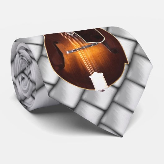 MANDOLIN — OP GRIJS STROPDAS (Opgerold)