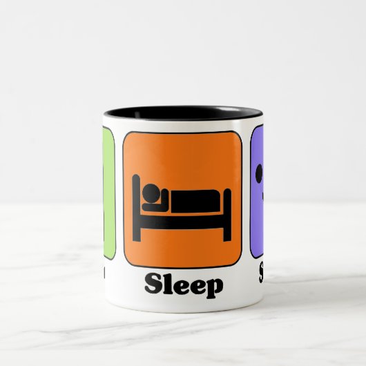 Mangez la tasse du football de sommeil (Centre)