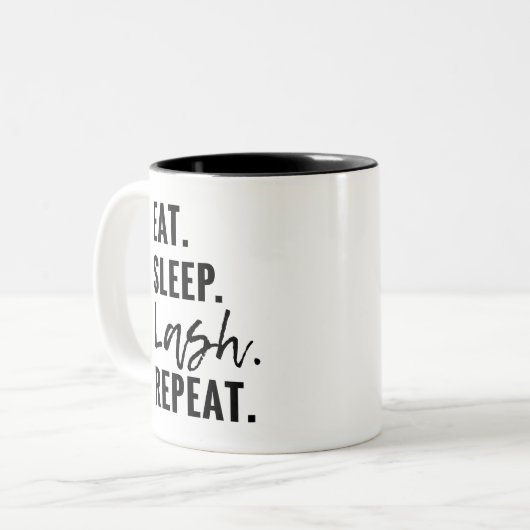 Mangez. Sommeil. Mèche. Répétez la TASSE (Devant gauche)