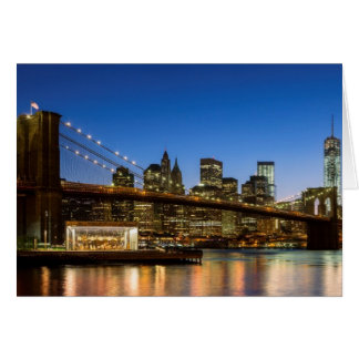 Manhattan and Brooklyn Bridge bij schemering