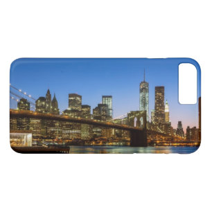 Manhattan and Brooklyn Bridge bij schemering iPhone 8 Plus / 7 Plus Hoesje