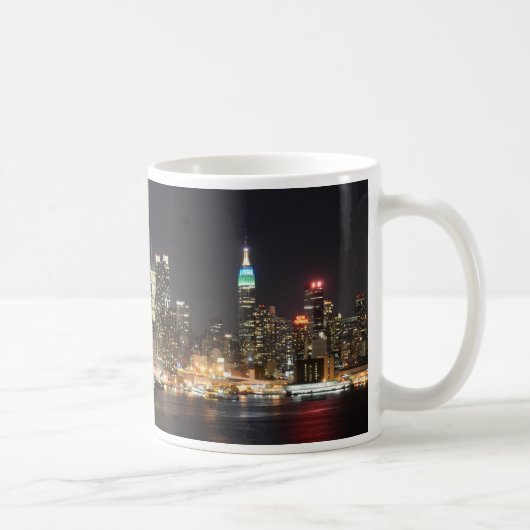 Manhattan New York skyline nacht Koffiemok (Rechts)
