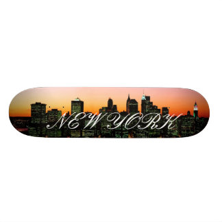 Manhattan Skyline bij Twilight, afbeelding New Yor Skateboard