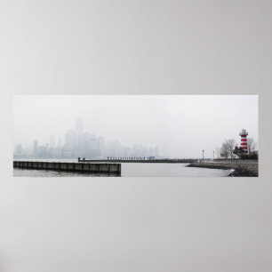 Manhattan Skyline in Fog met vuurtoren Poster