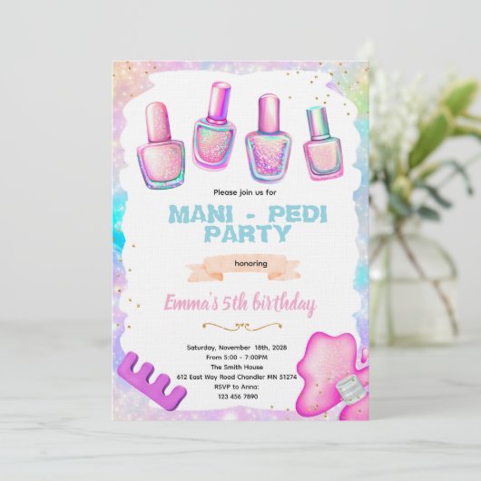 Manicure pedicure spa party invitation (Debout devant)