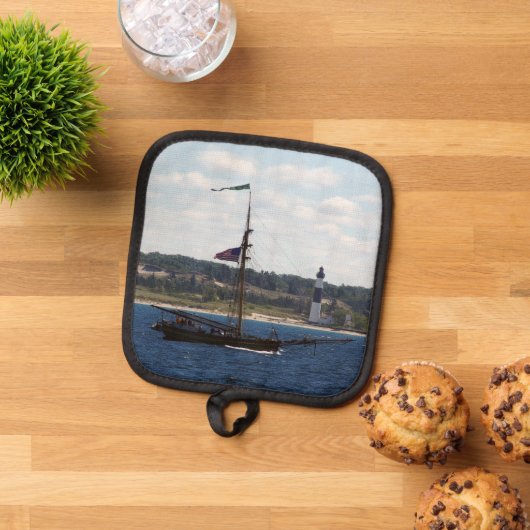 Manique Amis Good Will Big Sable Lighthouse porte-pot (De haut en bas)