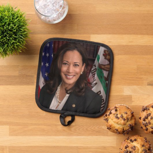 Manique Candidat Kamala Harris à la présidence US 2024 (De haut en bas)
