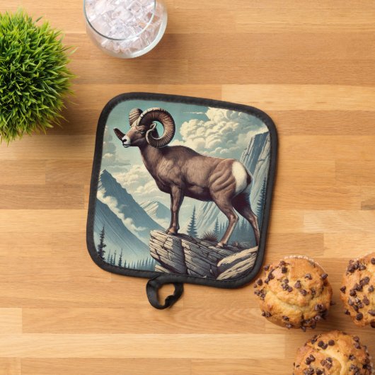 Manique Le mouton de Bighorn sur un terrain rocheux (De haut en bas)