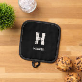 MANIQUE MINIMALIST WHITE ONE LETTER MONOGRAM NAME BLACK (De haut en bas)