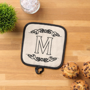 Manique Nom de famille Monogram Chic Antique Filigree Soll