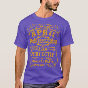 Mannen 70 jaar oude geschenken april 1952 Man Myth T-shirt