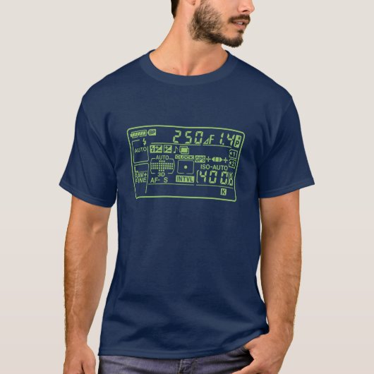Mannen Basic Dark T-Shirt Nikon LCD-paneelcamera (Voorkant)
