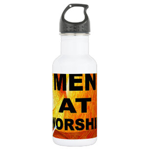 Mannen bij aanbidding waterfles