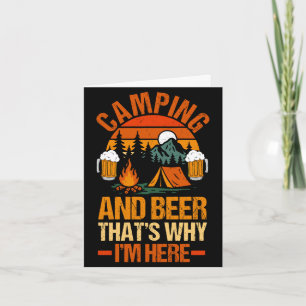 Mannen camping bier kamperen leven bos kampeerder kaart