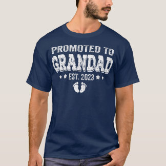 Mannen die worden bevorderd tot GST 2023 T-shirt