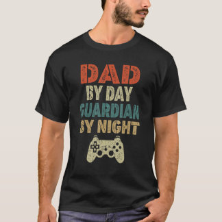 Mannen Gamer pa van dag tot dag, beschermer van na T-shirt